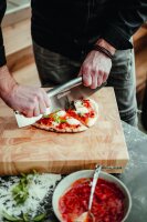 Enders Premium Pizzaschneider aus Edelstahl