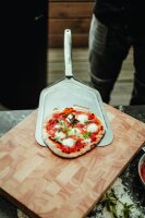 Enders Premium Pizzaschaufel Pizzaschieber aus Edelstahl