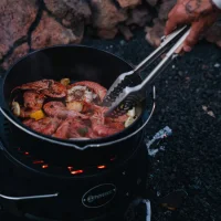 Petromax Atago Black Edition inkl. emailliertem Gussgrillrost